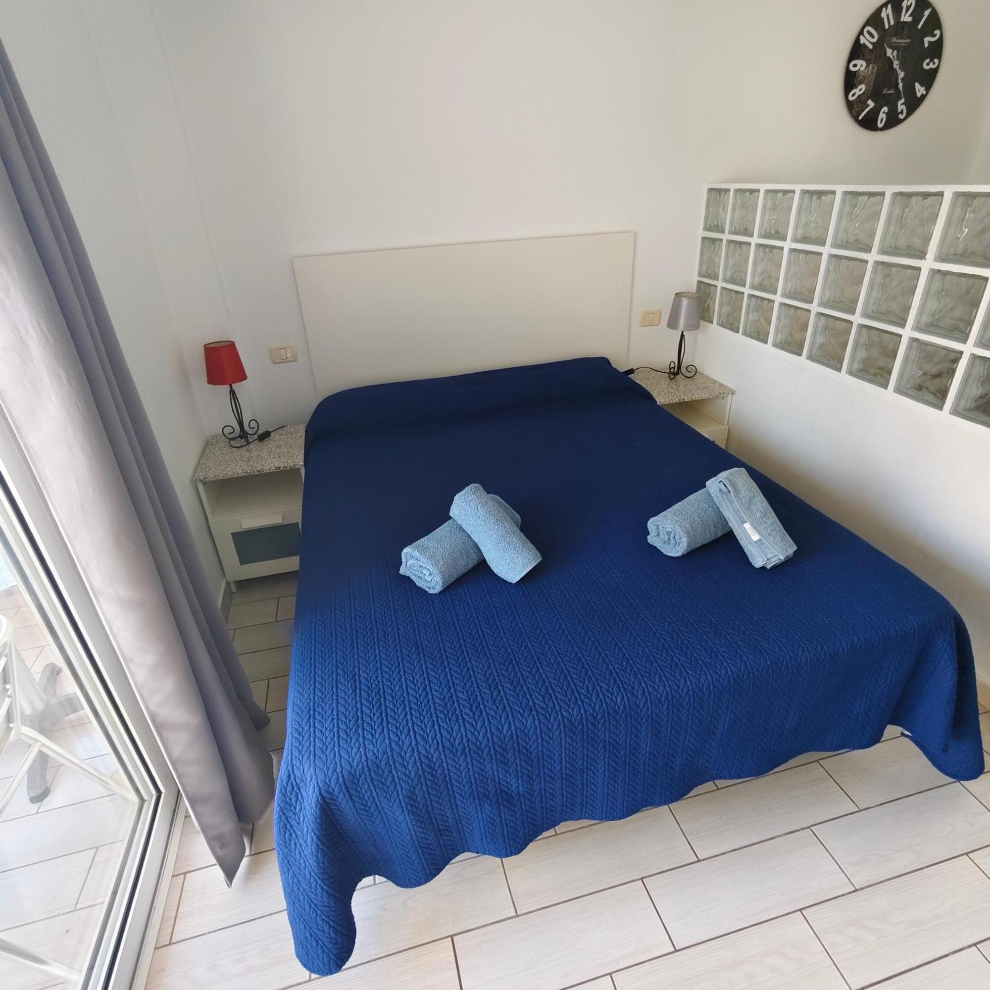 Eldorado Mile Studio Арона Екстер'єр фото